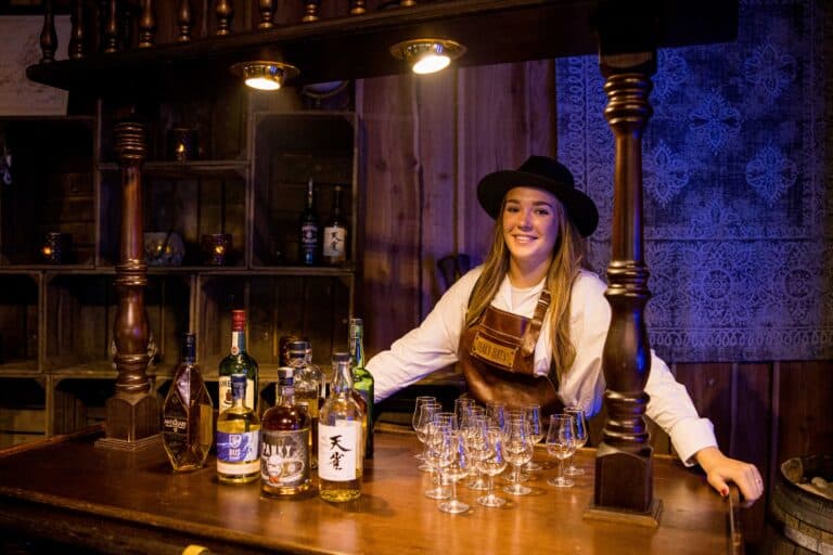 Whiskyproeverij tijdens winterse productpresentatie bij Beachclub Degreez.